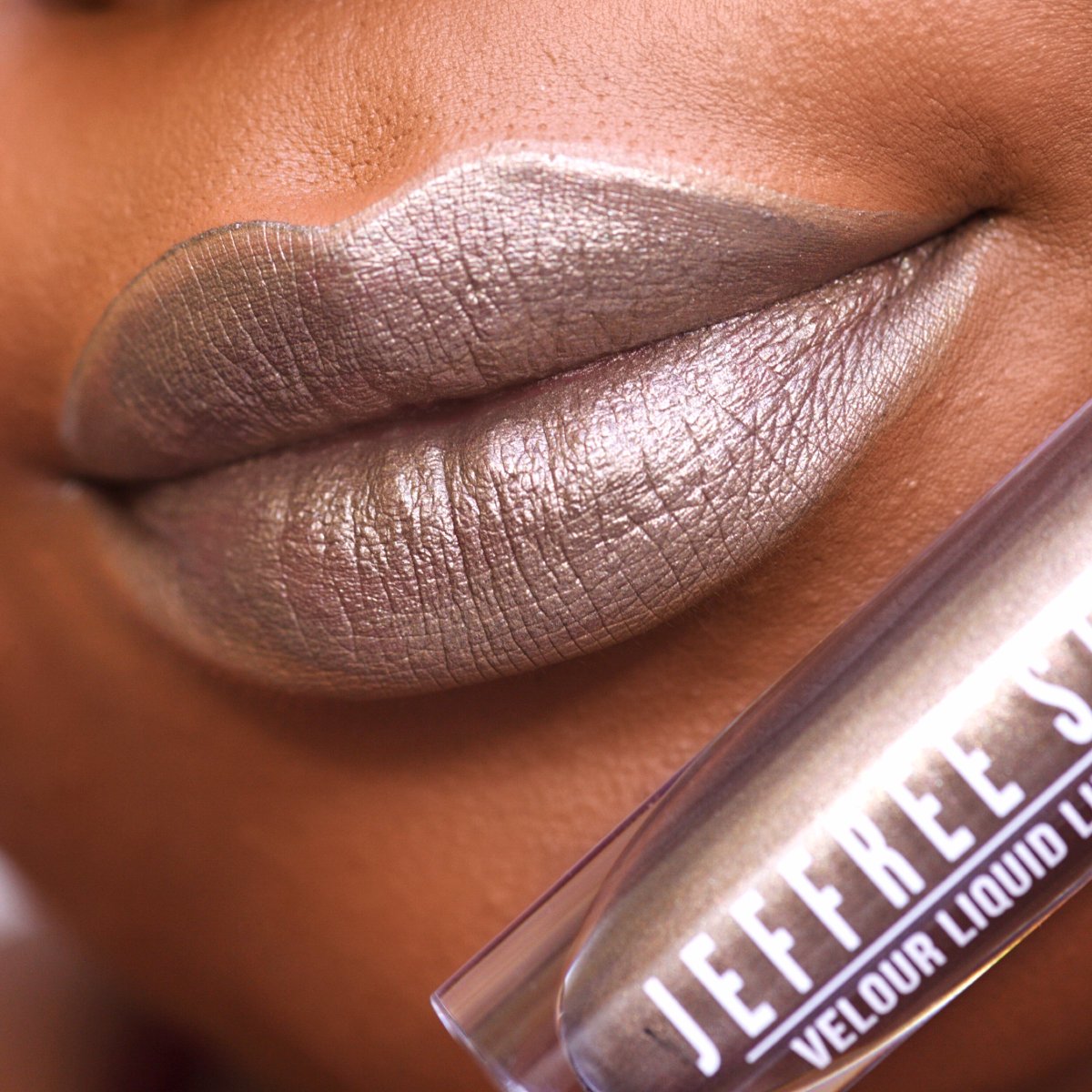 Velour Liquid Lipstick - Shane
